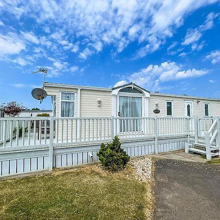 Hotel Brilliant Caravan For Hire At Manor Park In Hunstanton Norfolk Ref 23176K Exteriér fotografie