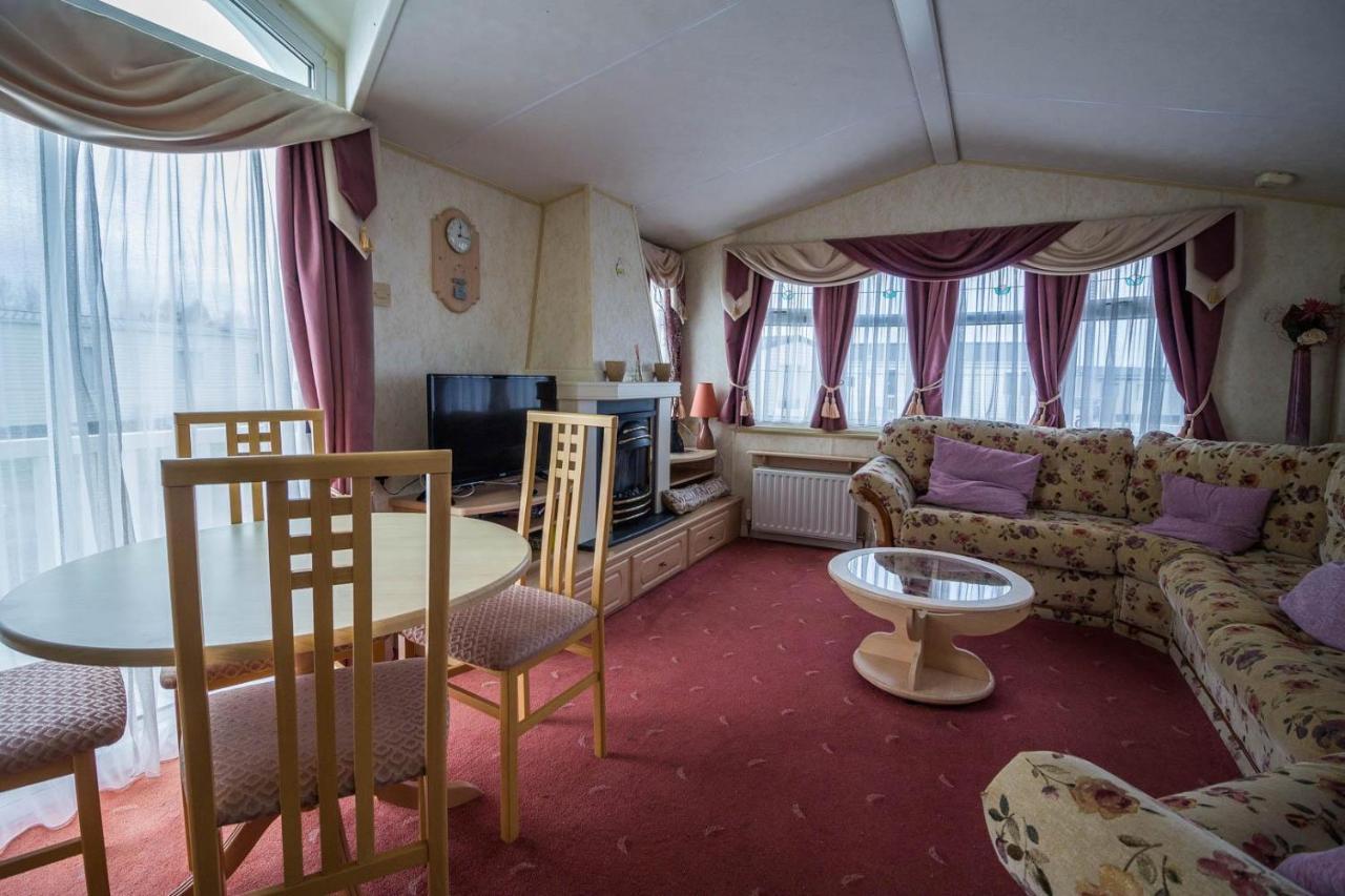 Hotel Brilliant Caravan For Hire At Manor Park In Hunstanton Norfolk Ref 23176K Exteriér fotografie