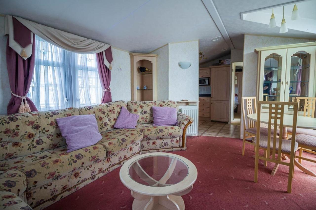 Hotel Brilliant Caravan For Hire At Manor Park In Hunstanton Norfolk Ref 23176K Exteriér fotografie