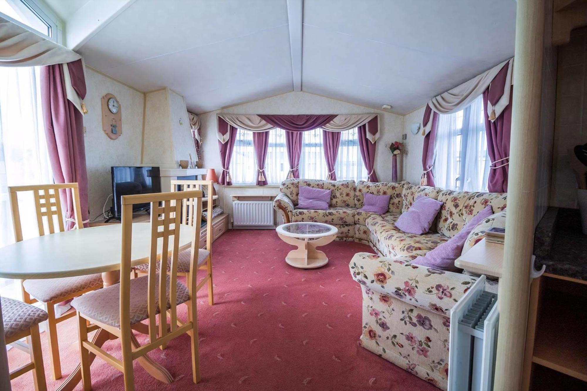 Hotel Brilliant Caravan For Hire At Manor Park In Hunstanton Norfolk Ref 23176K Exteriér fotografie