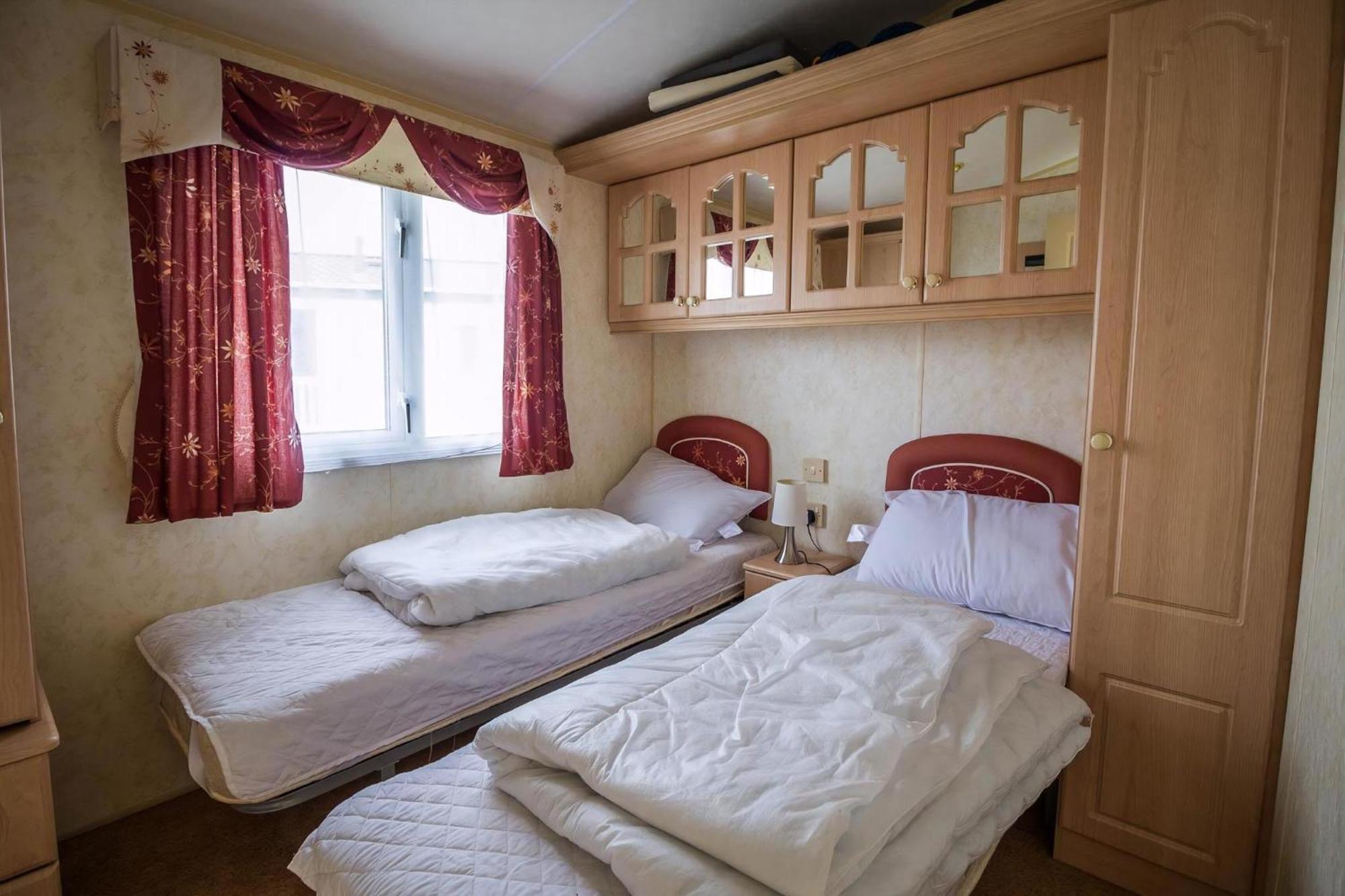 Hotel Brilliant Caravan For Hire At Manor Park In Hunstanton Norfolk Ref 23176K Exteriér fotografie